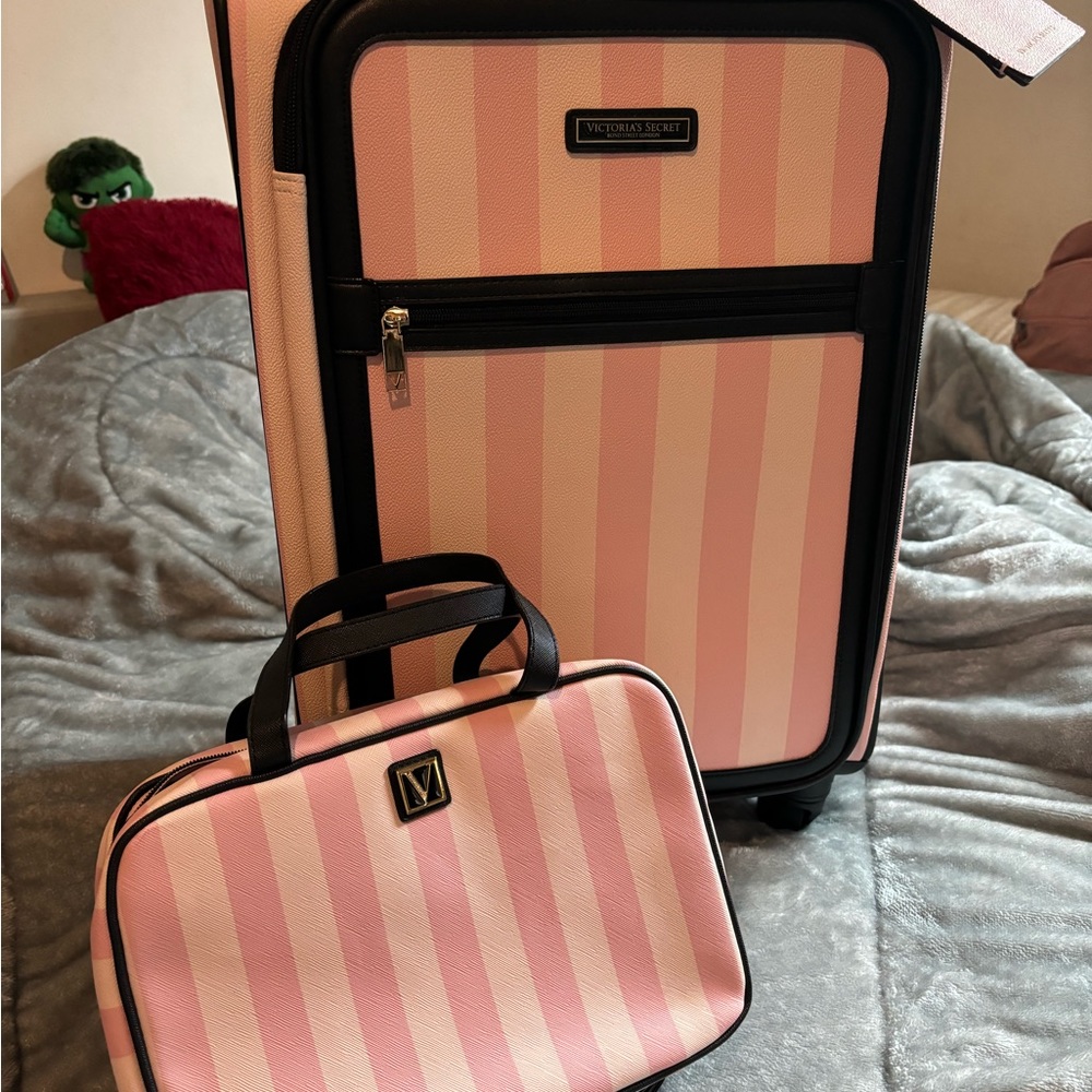 Victoria Secret Rolling Luggage w/ Travel Toiletry Bag (cosmetic case)